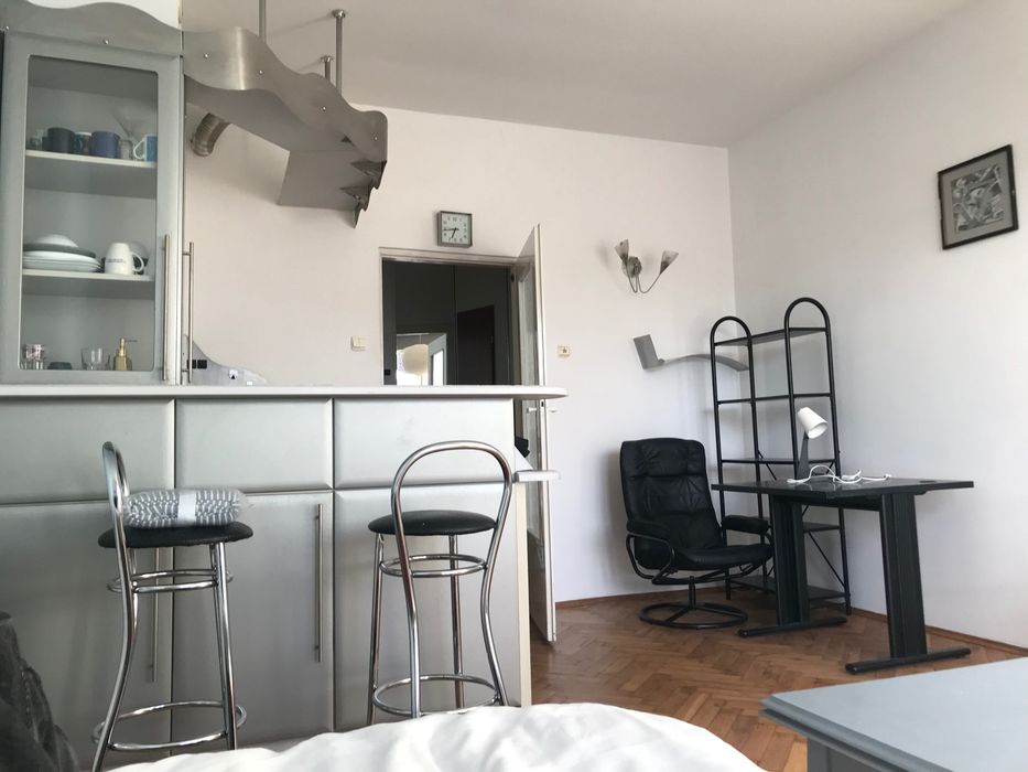 Kawalerka, Stare Miasto, ul. Wielopole