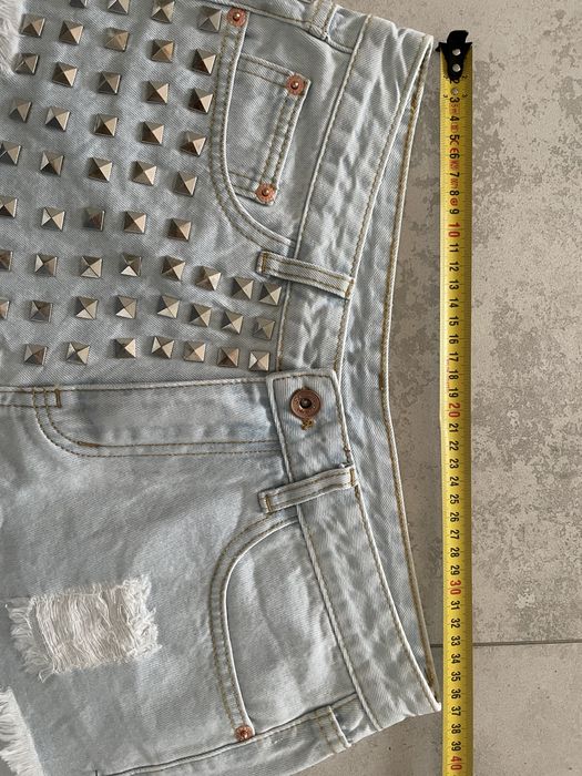 Spodenki jeansowe niebieskie ćwieki 38