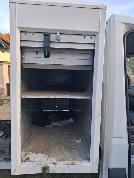Skrzynka Narzedziowa  za Kabina