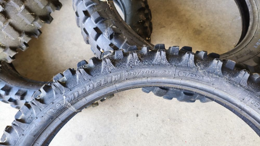 Pneus motocross usados