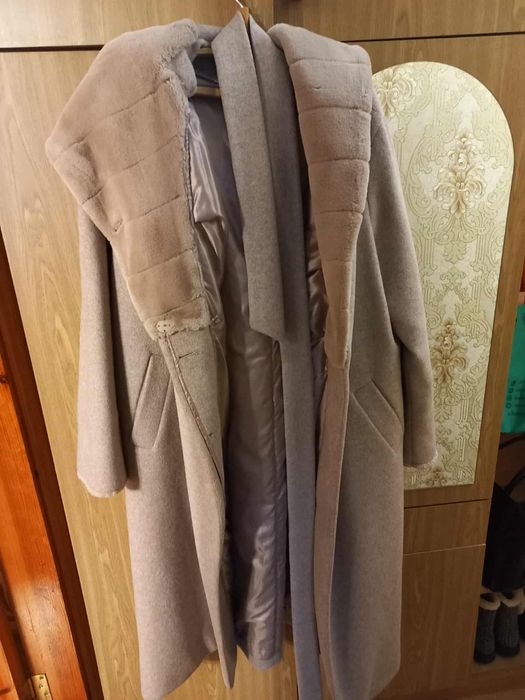 Зимове пальто жіноче пудрове р.60 62