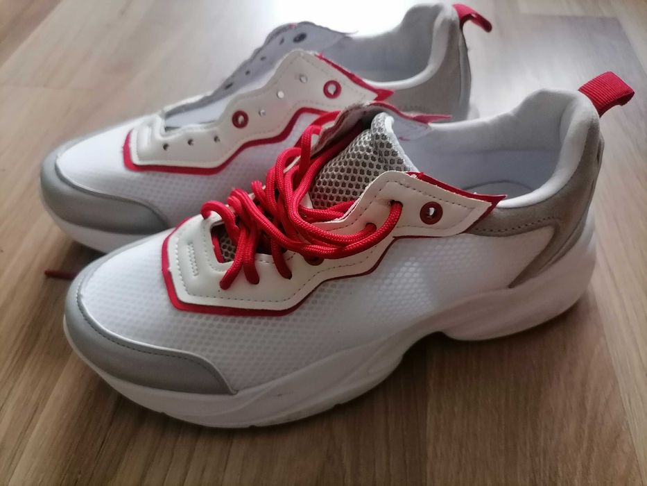 Białe adidasy 40