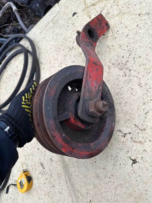 Хозяйственный Шкив 3-х ручейный  .