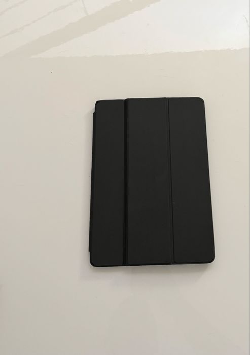 iPad 9.ª Geração 64GB Wi-Fi + Smart Keyboard Original + Capa | Excelente Estado