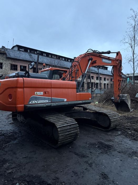Гусеничний екскаватор Doosan DX255 ls