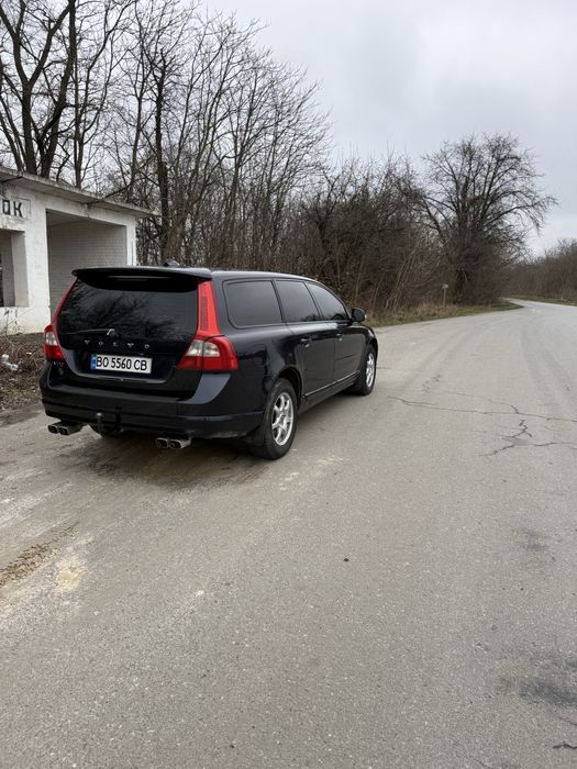 Авто в хорошому стані технічно справний