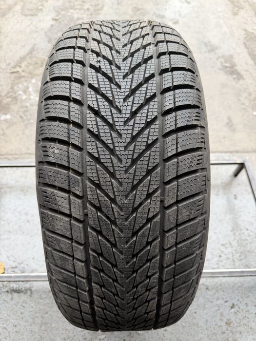 Шина R17 225 50 Goodyear performance 3 Склад Осокорки RLX