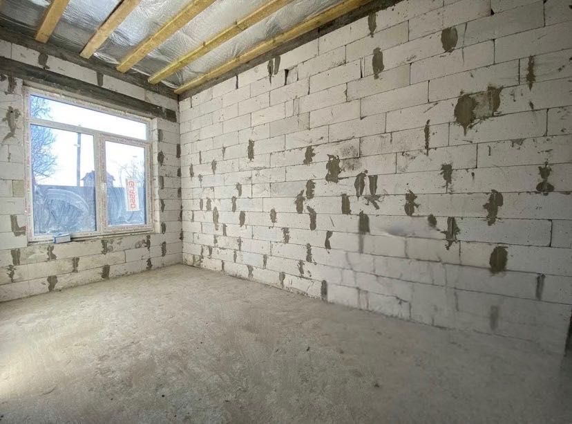 Власник продам будинок 100 квадратів 100000уо