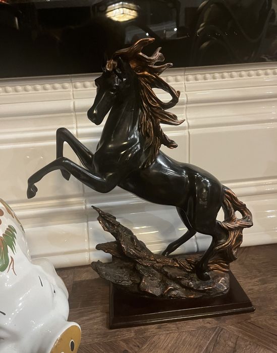 Скульптура Кінь, Лошадь! Decorolla art collection! Рідкісний екземпляр