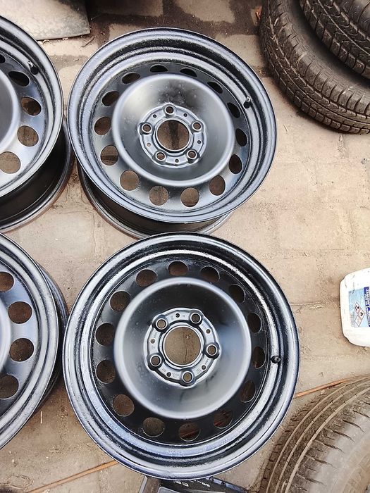 Felgi stalowe BMW 7Jx16 IS31 5x120x72,5.