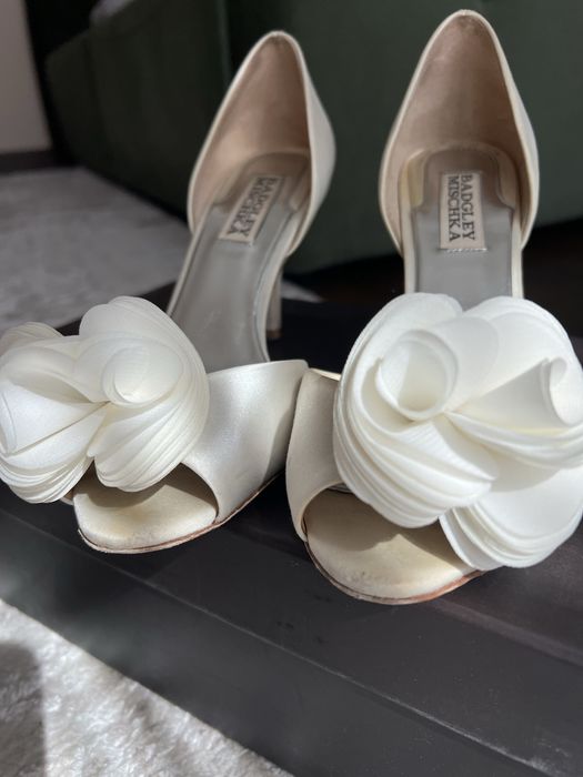 Badgley Mischka 6m весільне взуття