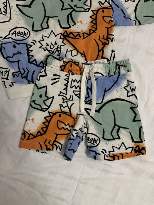 Костюм h&m розмір 92 більшомірить