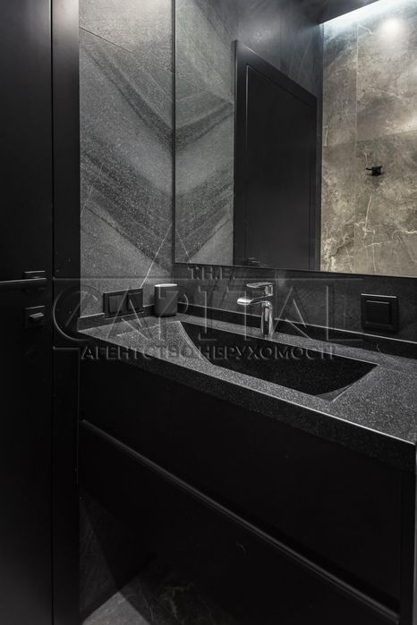 Пропонується в оренду сучасній сімейний будинок у Княжичах 190м2