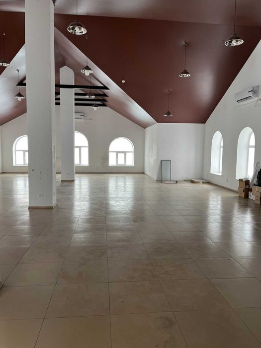 Рідкісна пропозиція. Оренда нового офісу в центрі. Окремий поверх.