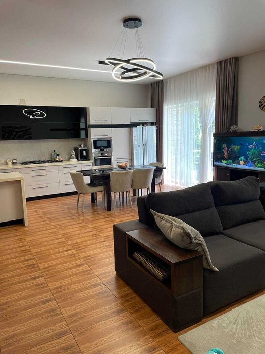 Ниже рынка! Дом на 5 сотках! Нео-классика! ЖМ "Совиньон-3"! 1A37