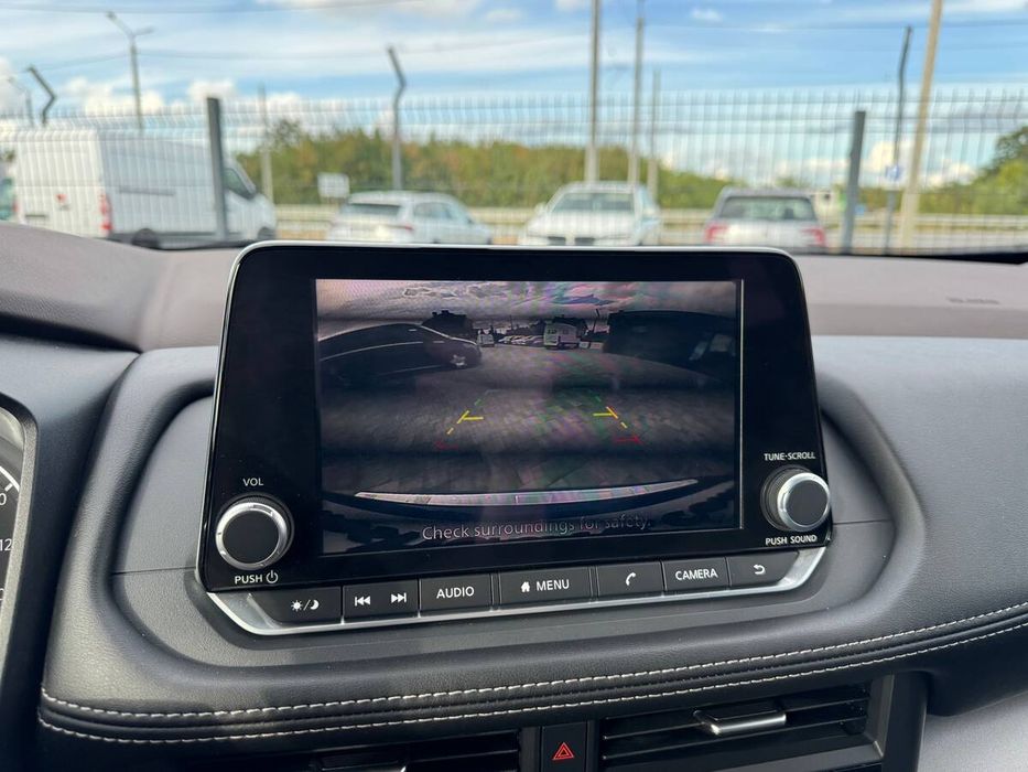 Nissan Rogue 2023 freshauto