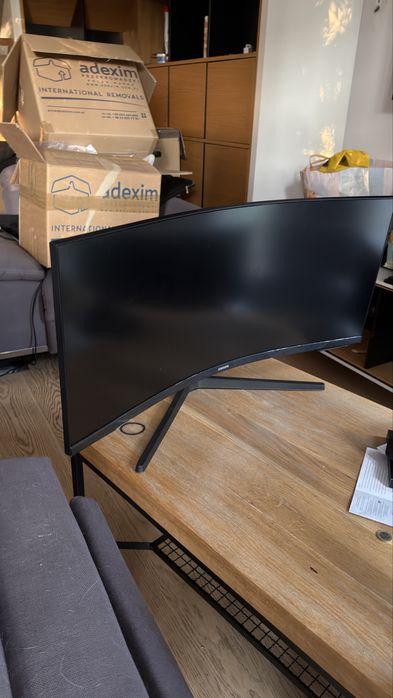 Samsung Odyssey G5 34” gaming monitor