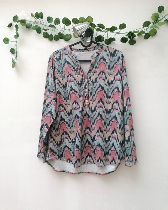 Blusa Colorida de Manga Comprida
