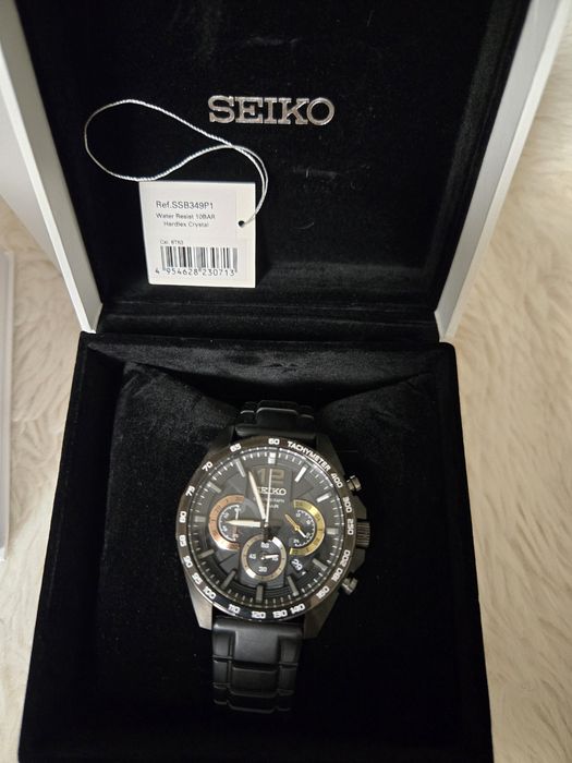 Seiko Mens Analogue Quartz Watch with Silicone Strap SSB349P1