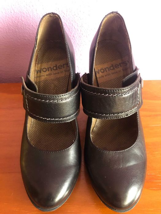 Sandália sapato alto