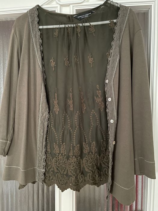 Bluzka z koronki elegancka