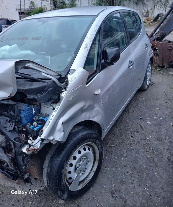 Продам KIA Venga