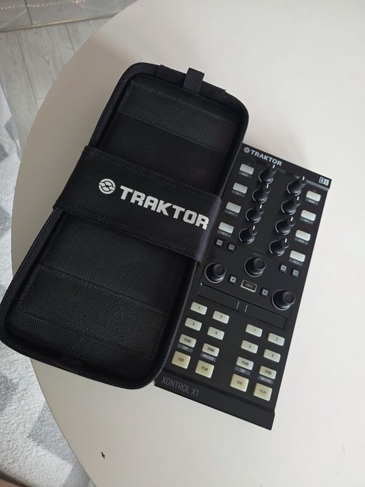 Native Instruments Traktor x1