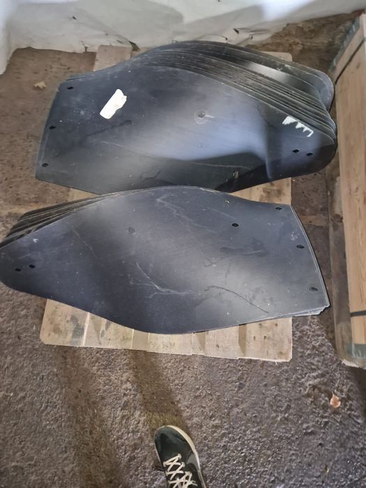 Pług obrotowy Kuhn 8+2