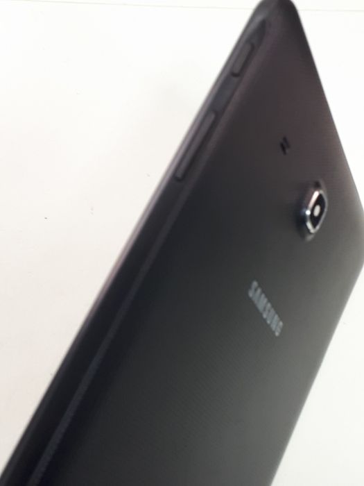 Планшет Samsung Galaxy Tab E (SM-T560)