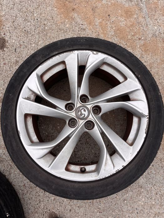 Opel astra K koło felga aluminiowa  z oponą  17 cali 5x105 może byc jako zapasowe
