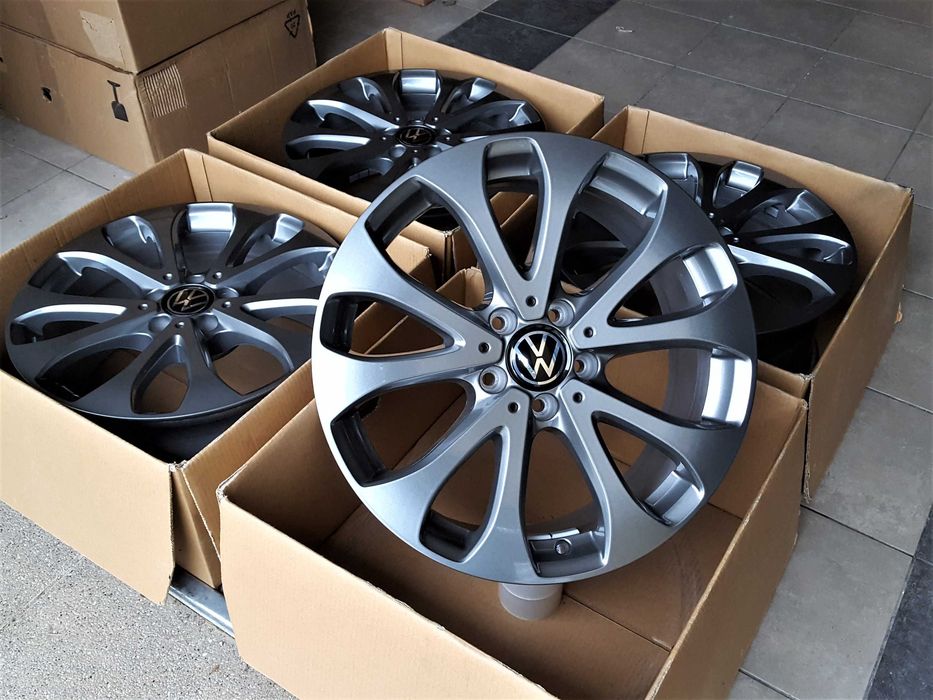 Alufelgi 18 5x112 VW Passat Tiguan Sirocco Arteon Grafitowe ! 245#