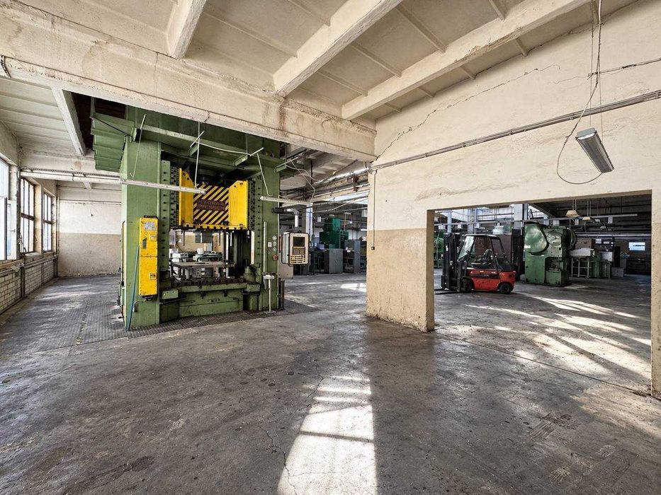 Wynajmę 115-304m magazyn produkcja Targówek siła ogrzewanie