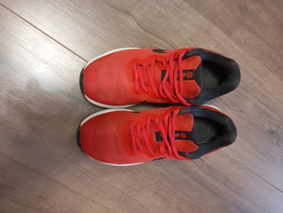 Кросівки Nike 37  р 23.5 см кроссовки