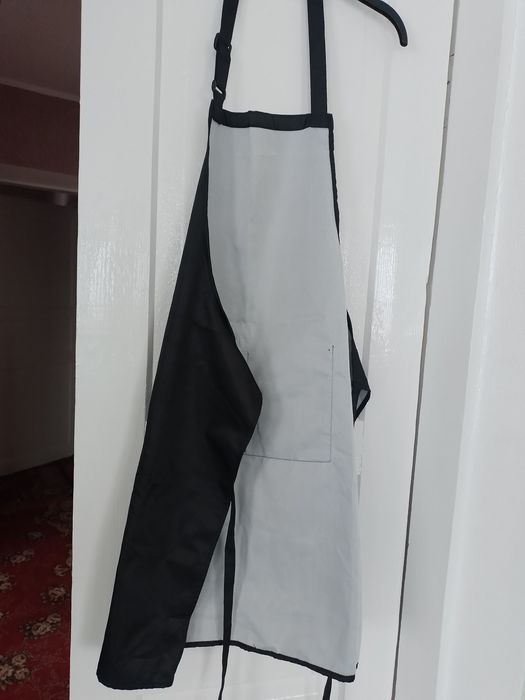 Фартух новий , чорний для кухні