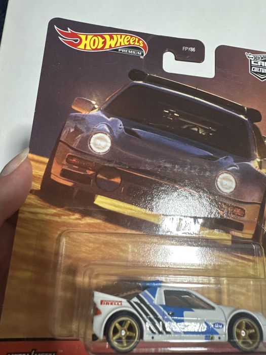 Hot wheels premium ford rs 200 thrill climbers