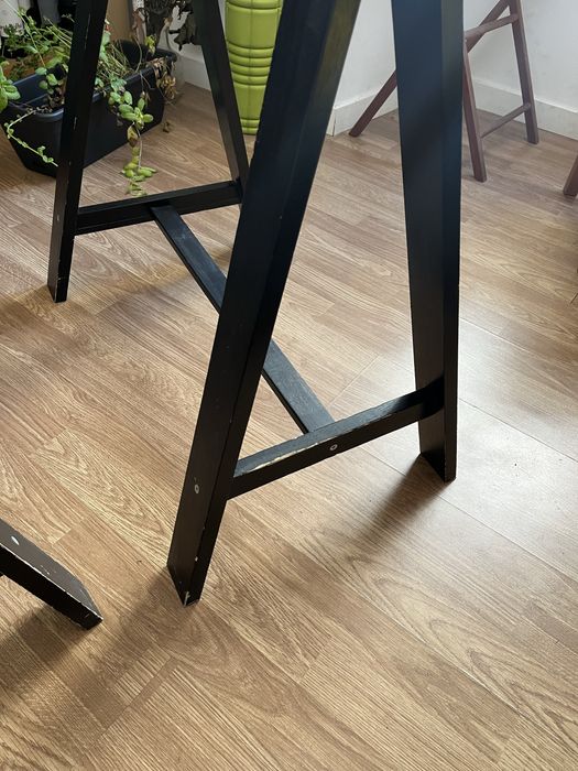 Secretária IKEA Linnmon