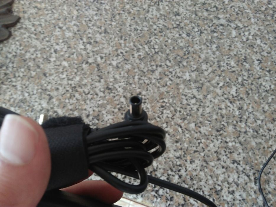 Sony Laptop Charger429591715875409921