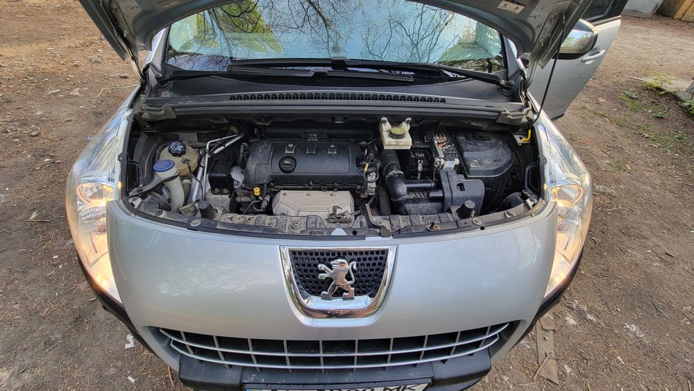 Продам Peugeot 3008 идеал Официальный