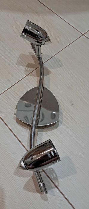 Lampa sufitowa na 2 reflektory