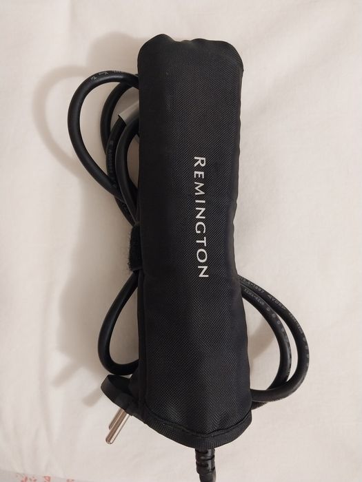 Новый дорожный мини- утюжек для волос Remington S-2880