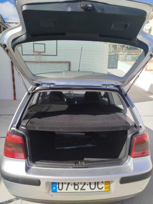 VW Golf Comercial