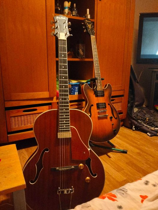 Guitarra de jazz Harley Bento