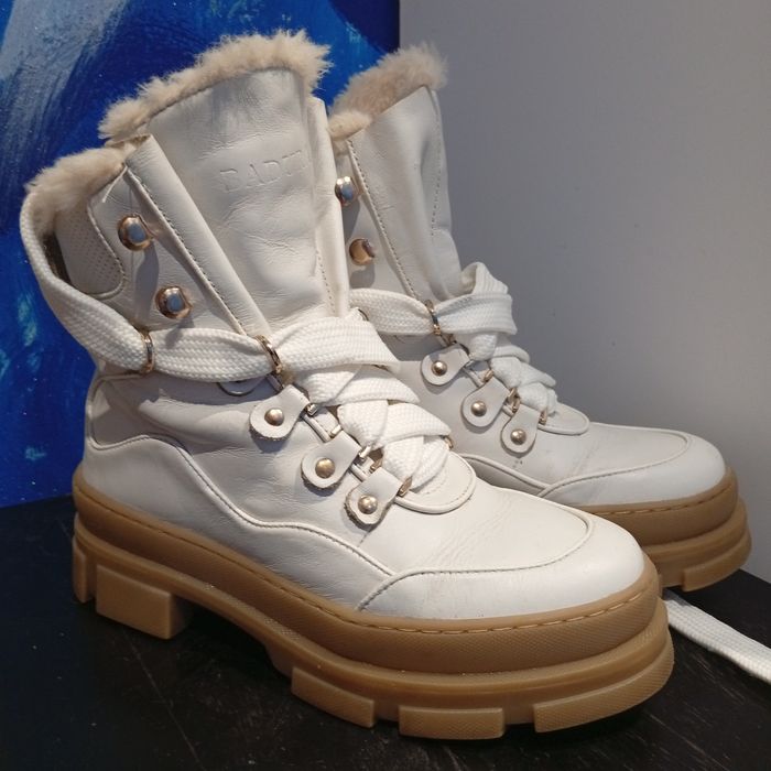 Зимові черевики badura білого кольору 36