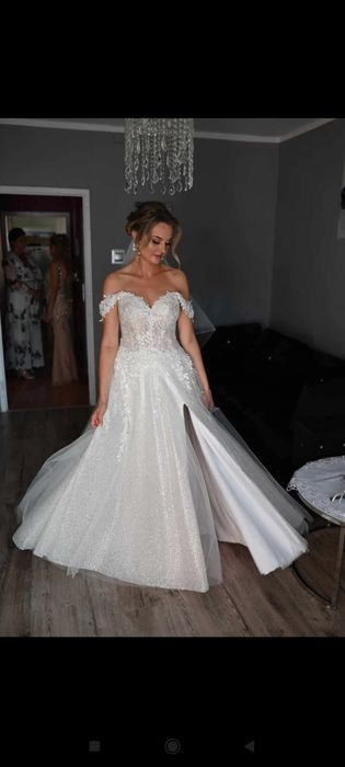 Suknia ślubna hiszpanka 38