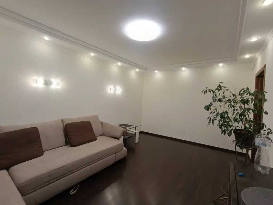 Продам 2к квартиру 54м2 Александра Поля  Кирова район Медтехники