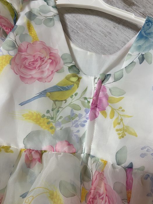 Платье на девочку