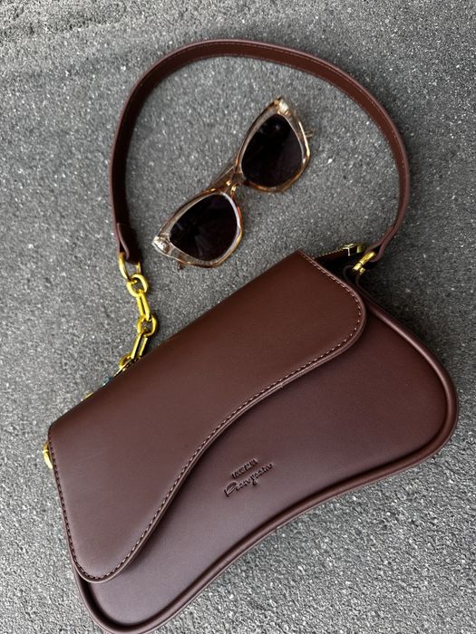 Коричнева сумочка