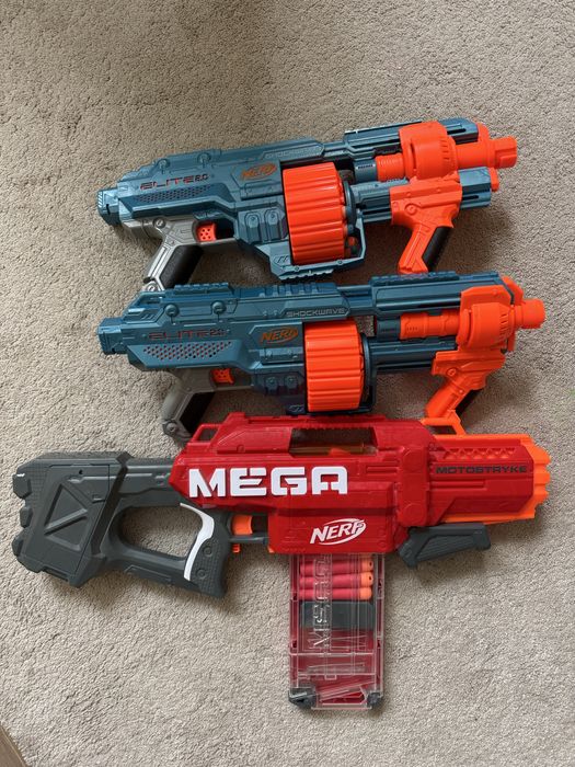 Nerf Elite 2.0 Shockwave RD-15 барабанний бластер на 15 стріл