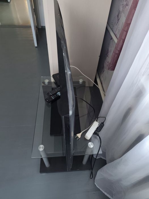 Телевізор LG у чудовому стані 42 діагональ