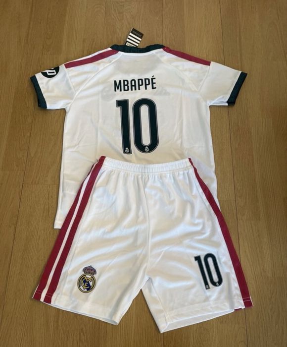 Real Madrid Vini Jr ou Mbappe 26-27